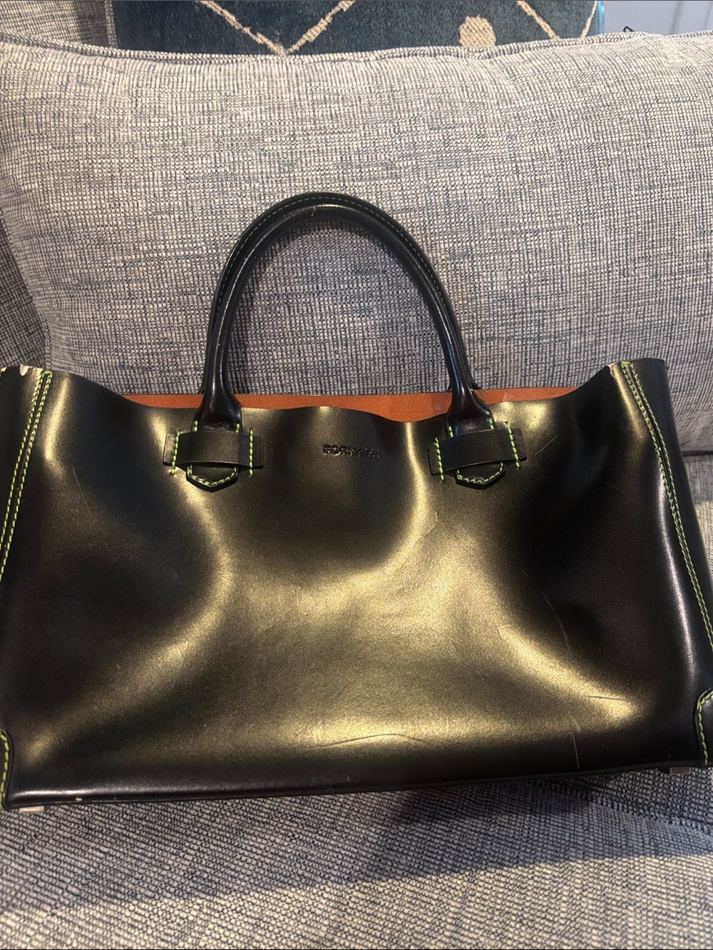 Fornash Black Leather Tote Bag with Contrast Stitching